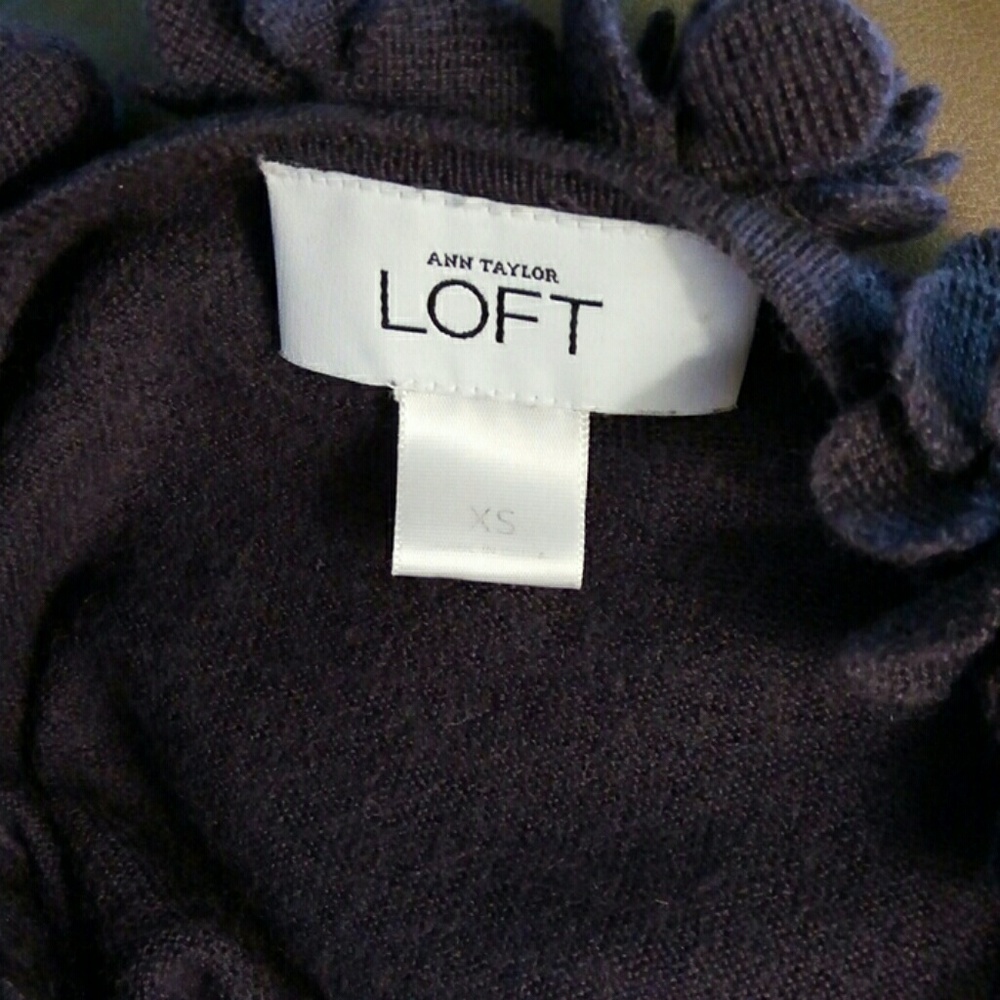 Ann Taylor Loft detailed purple cardigan NWOT - Picture 2 of 2